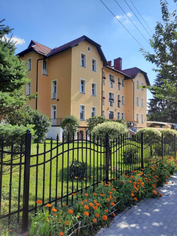 Osrodek Wypoczynkowy Buenos Aires Bed & Breakfast Kudowa-Zdrój Eksteriør bilde