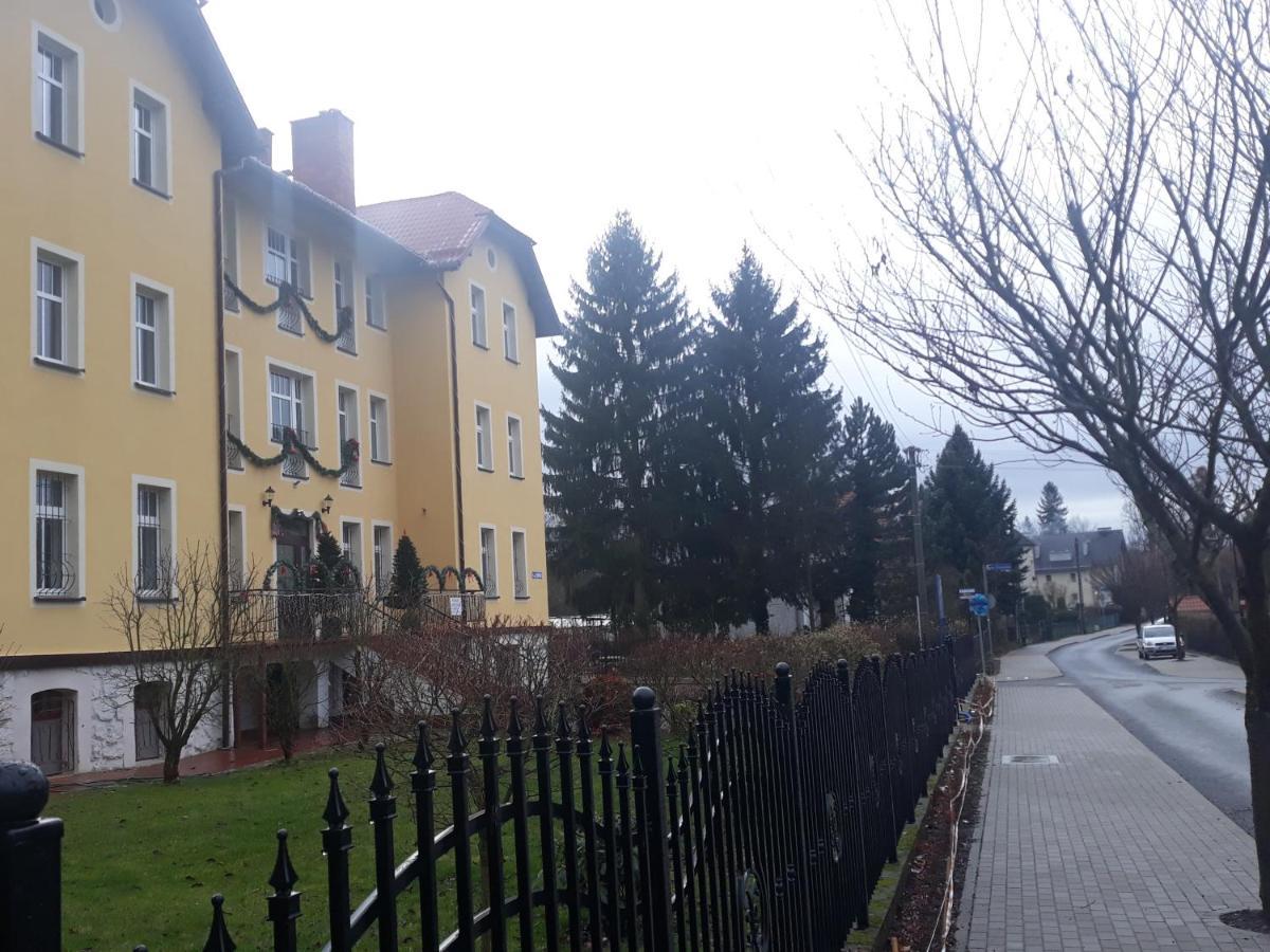 Osrodek Wypoczynkowy Buenos Aires Bed & Breakfast Kudowa-Zdrój Eksteriør bilde